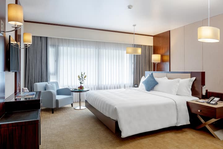 Guest room at the Wyndham Legend Halong Hotel in Halong, Other than US/Canada